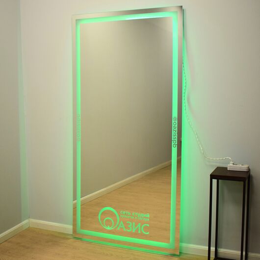 Гримерное зеркало с LED подсветкой RGB